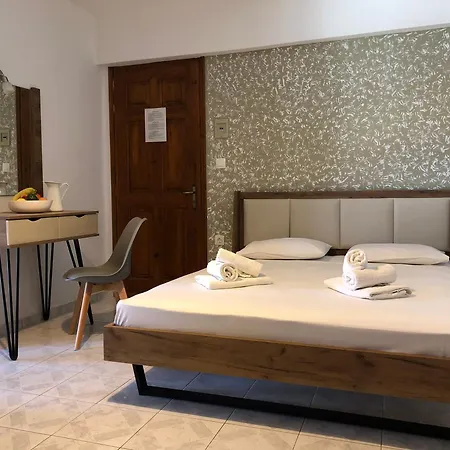 Armonia 스키아토스 타운