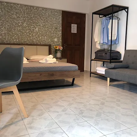 Guest House Skiathos Apartment Skiathos Town